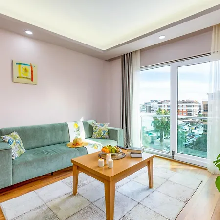 Aparthotel The 3*