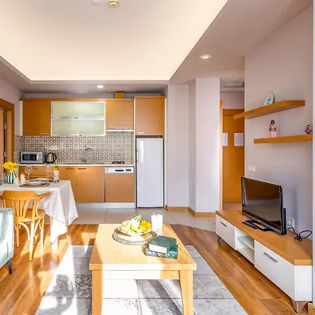 Aparthotel The 3*