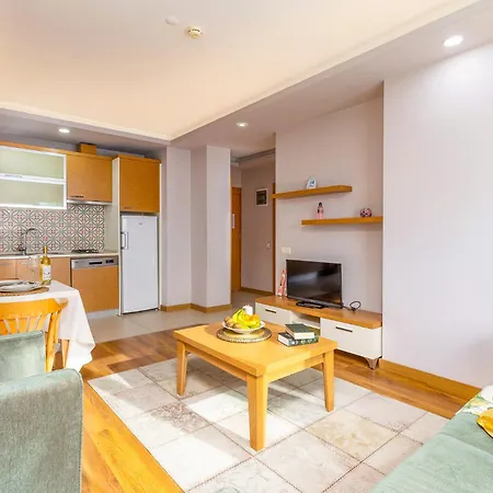 Aparthotel The 3*